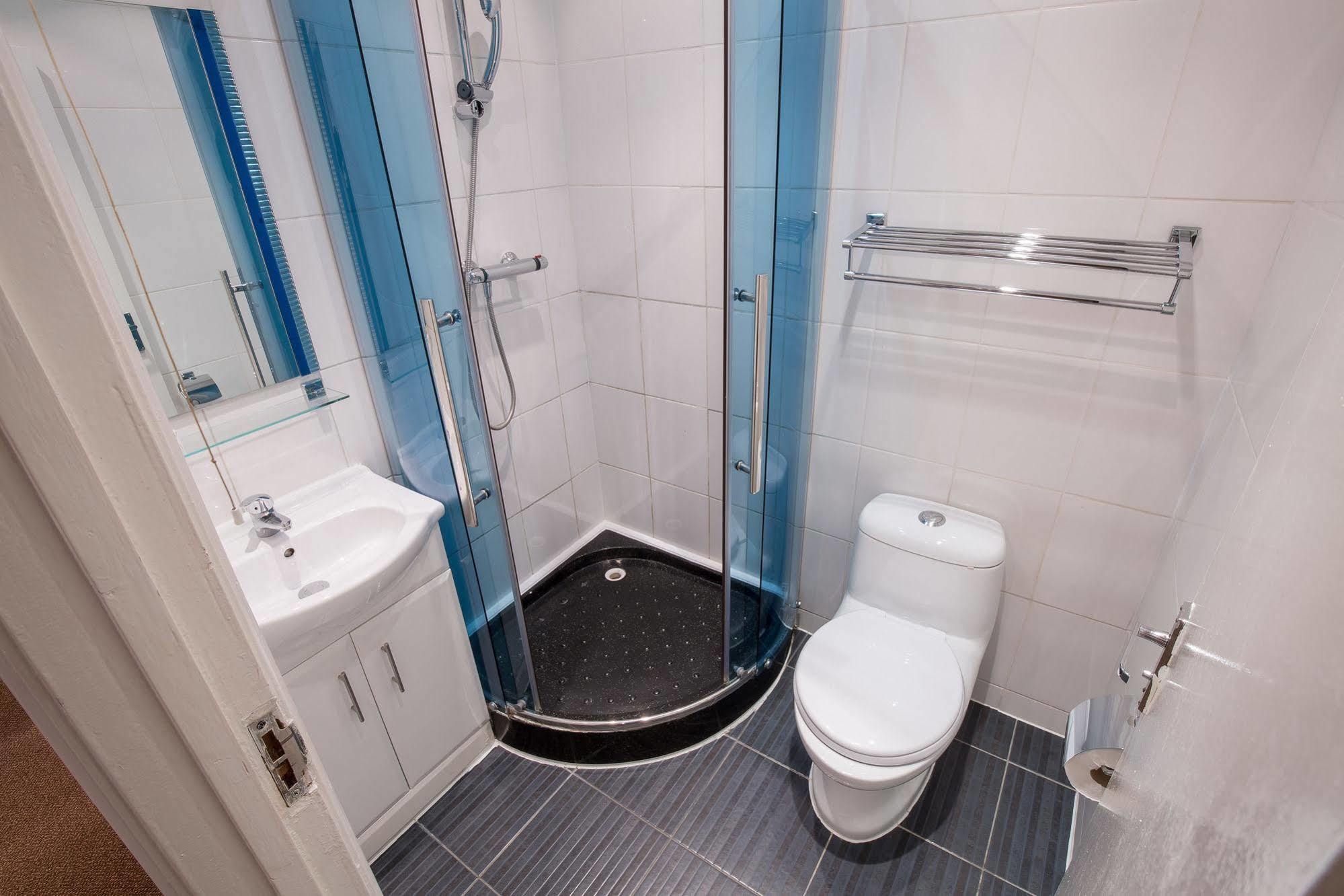 Newham Hotel Лондон Екстер'єр фото