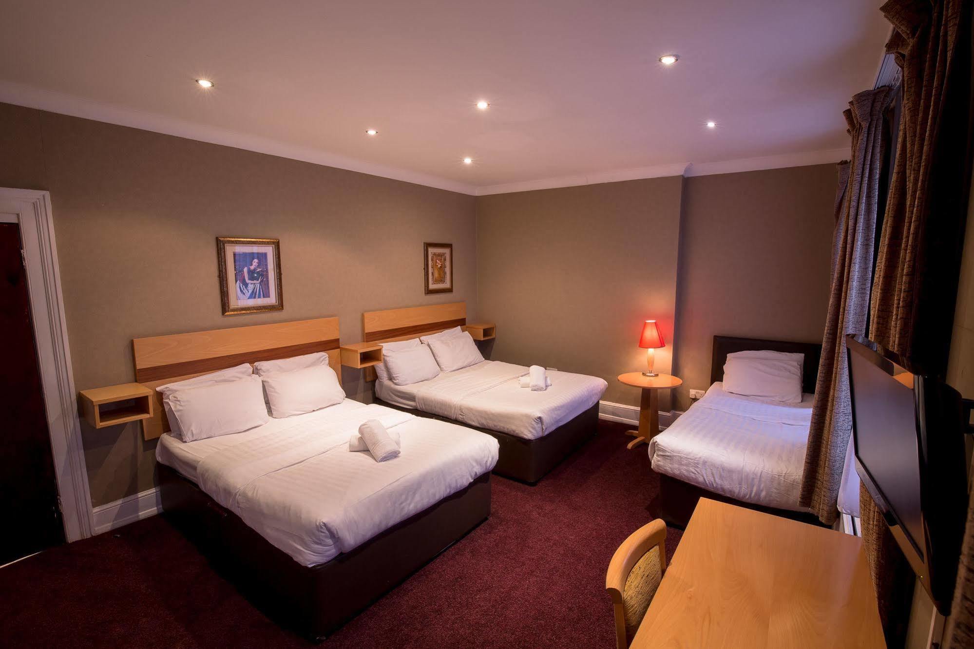 Newham Hotel Лондон Екстер'єр фото