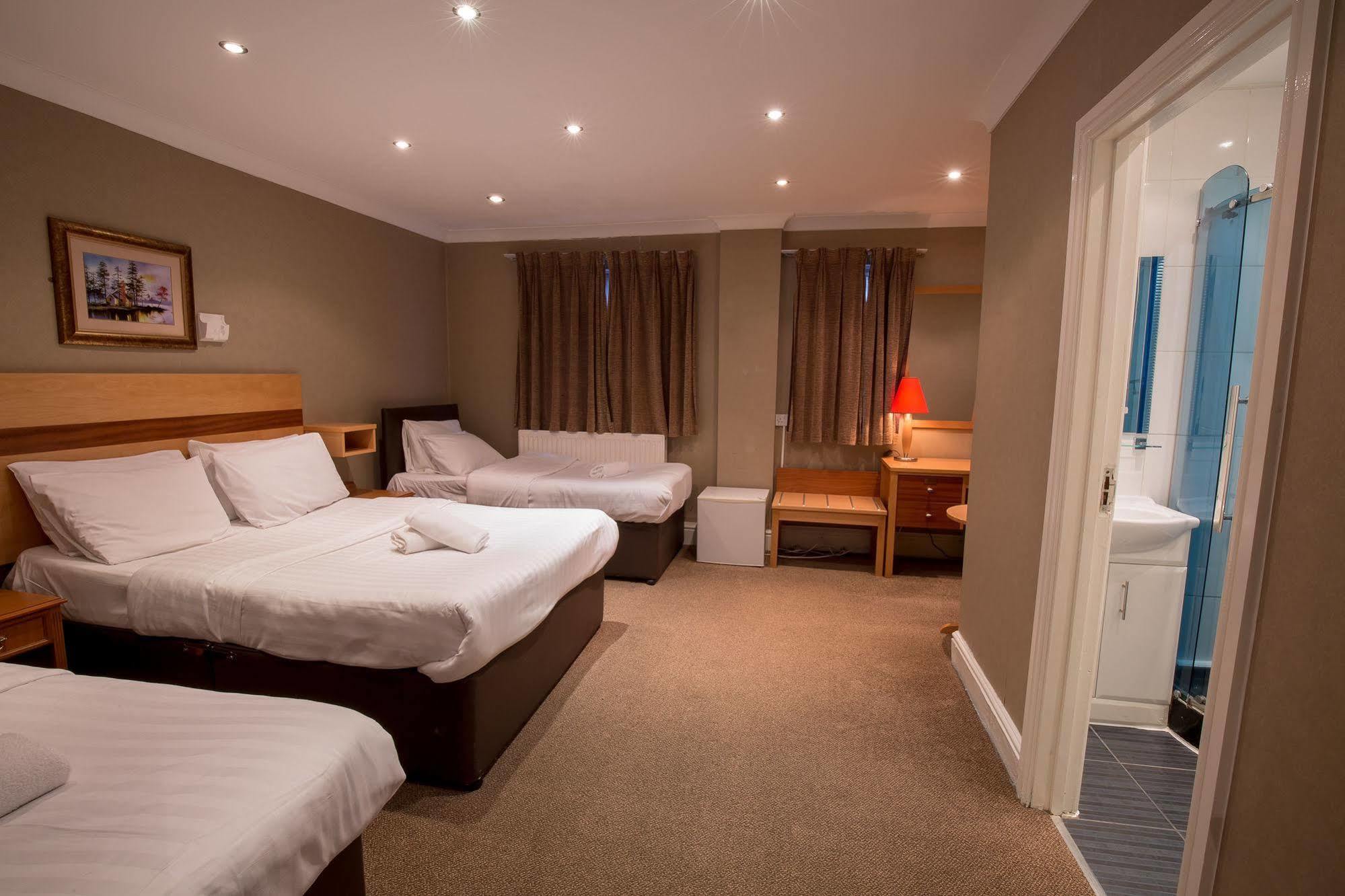 Newham Hotel Лондон Екстер'єр фото