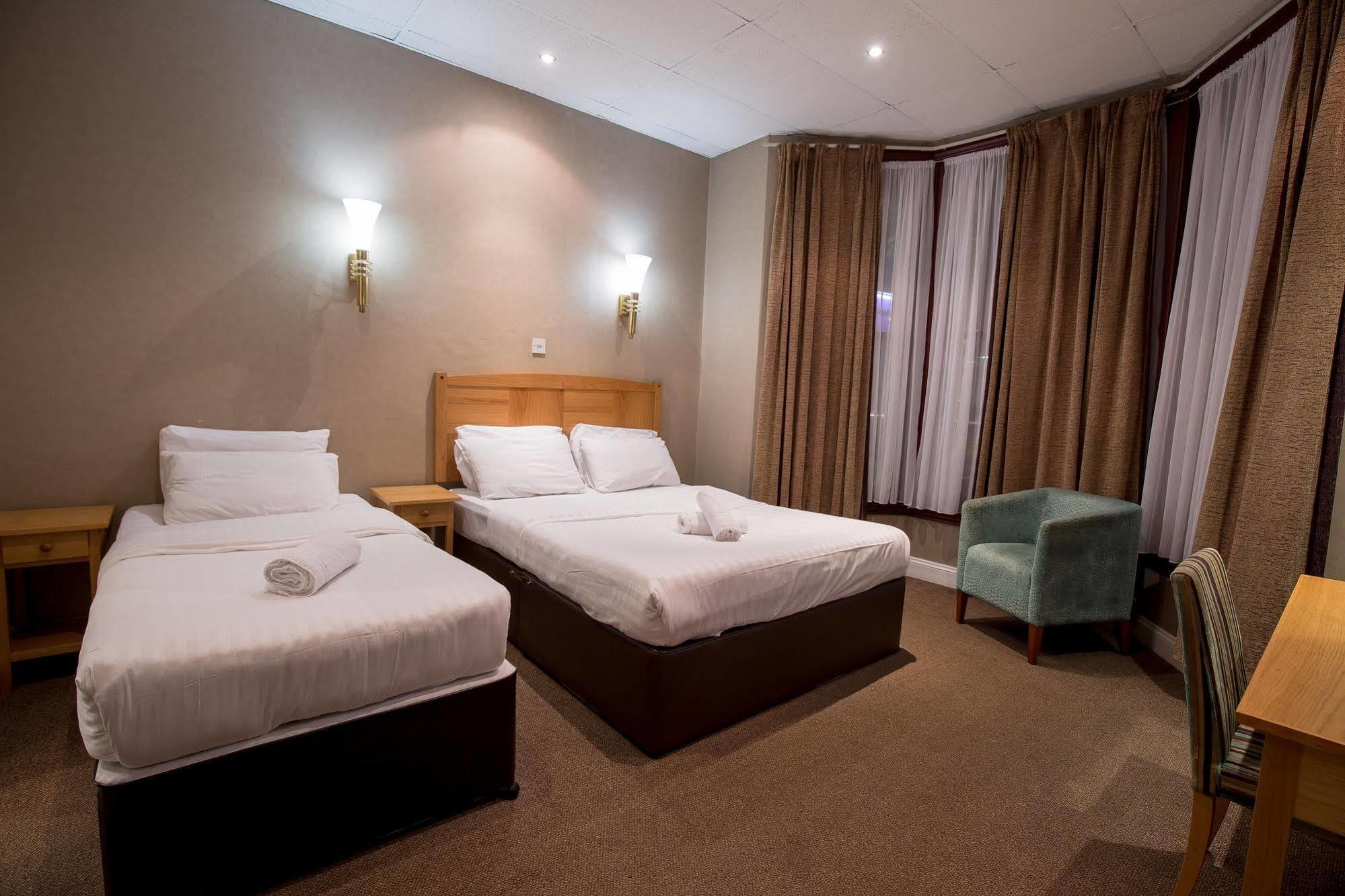 Newham Hotel Лондон Екстер'єр фото