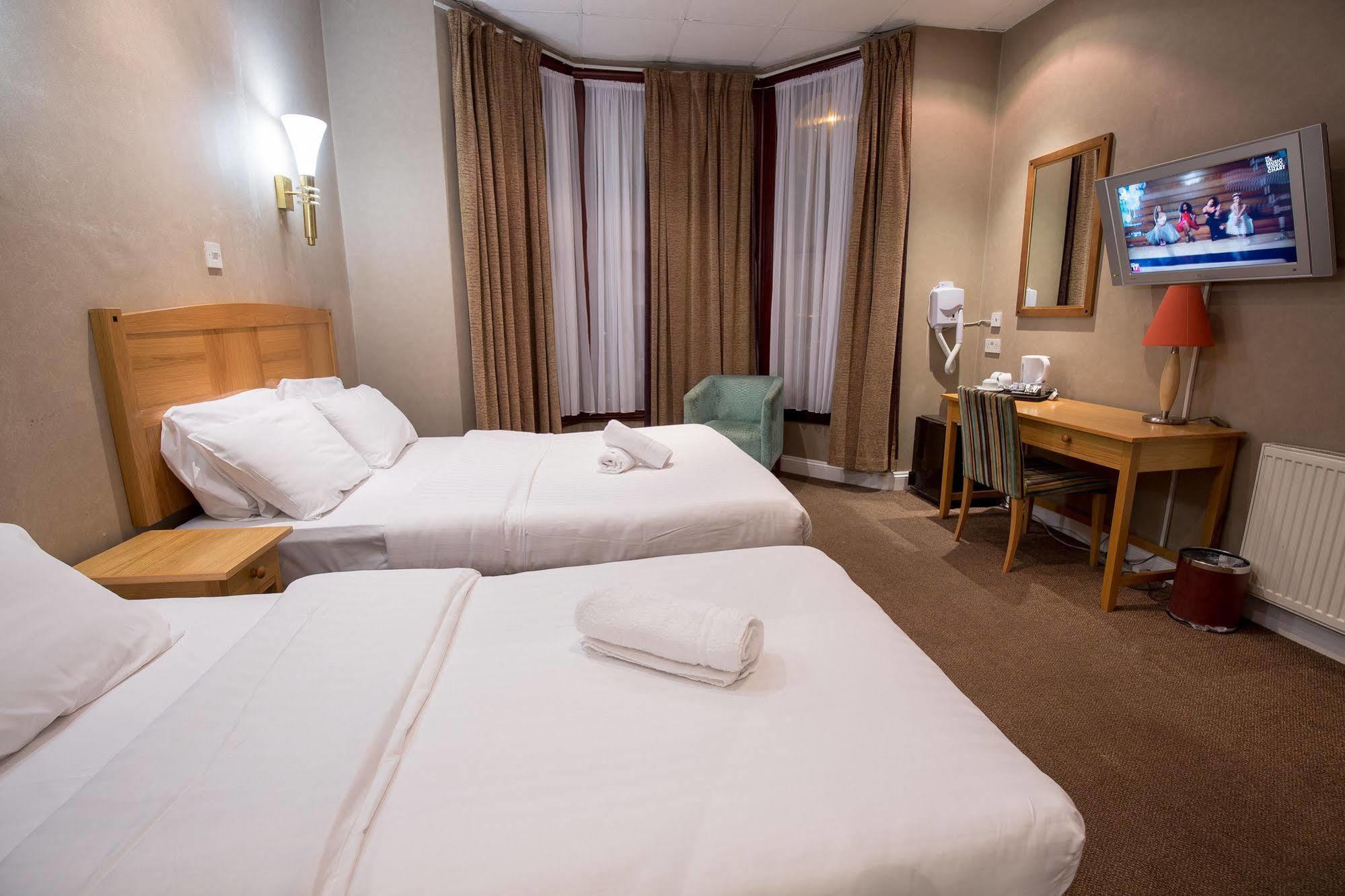 Newham Hotel Лондон Екстер'єр фото