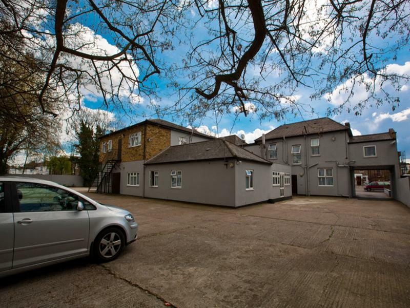 Newham Hotel Лондон Екстер'єр фото