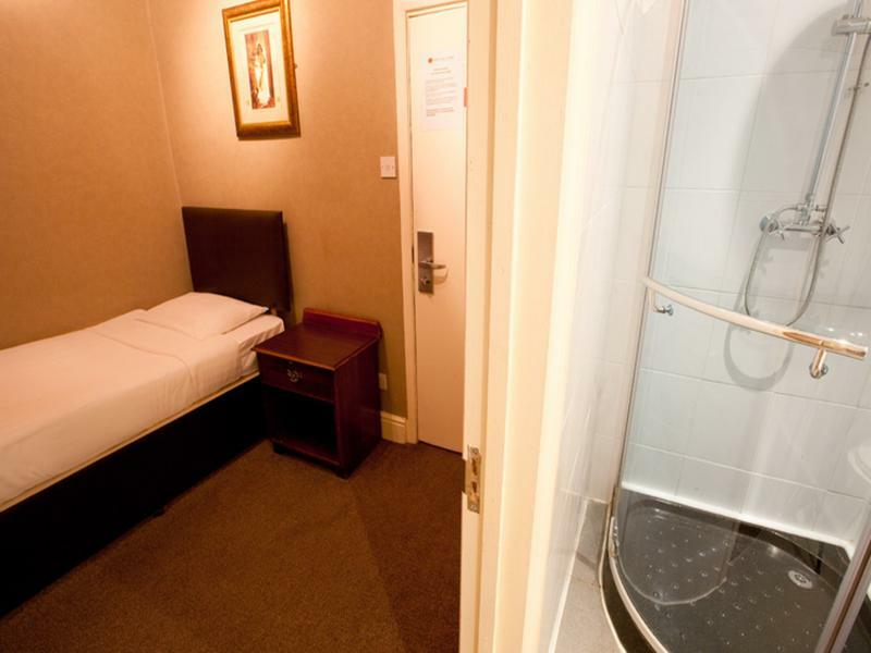 Newham Hotel Лондон Екстер'єр фото